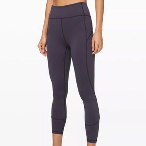 Lululemon in movement tight 25” in moonwalk size 6 everlux